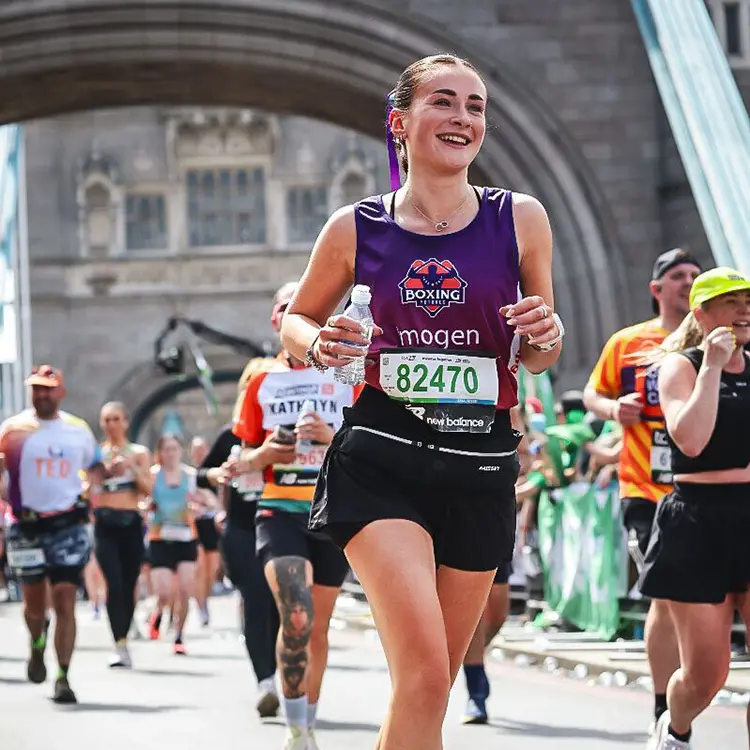 Imogen crossing Tower Bridge during her TCS London Marathon 2026 run